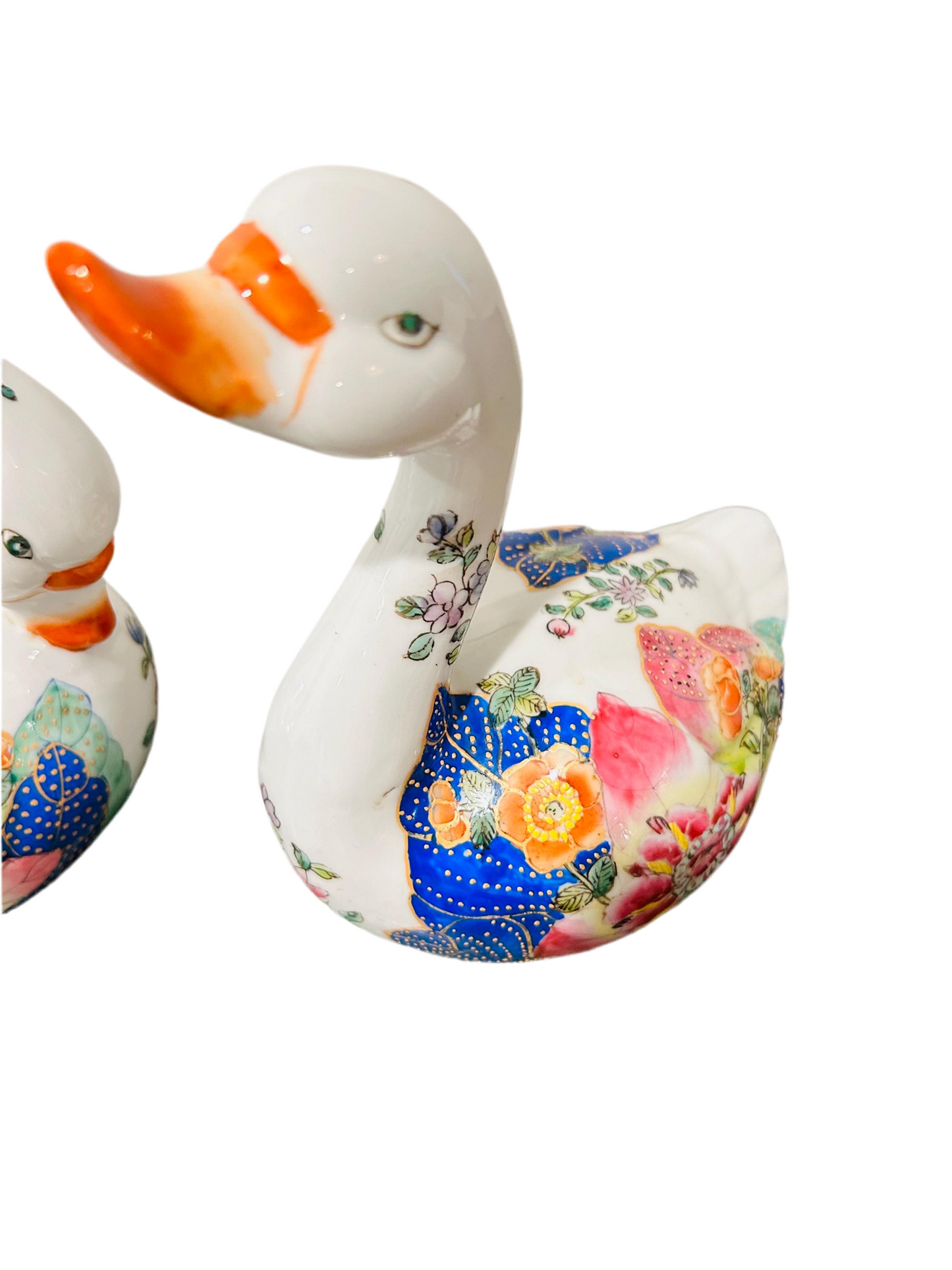 Tobacco Leaf Swans